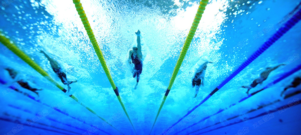 游泳池為什么要定期清潔消毒又舒特通州保潔整理呈現